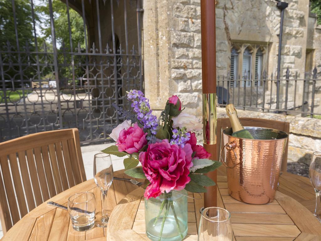 Villa Castle Gatehouse Winchcombe Exterior foto